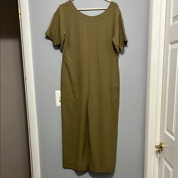 Everlane Olive Green Jumpsuit *No belt* - Picture 3 of 11